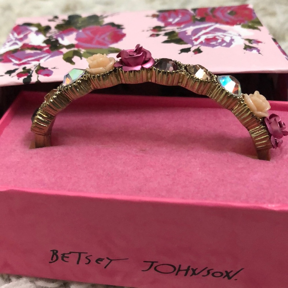 Betsey Johnson bangle